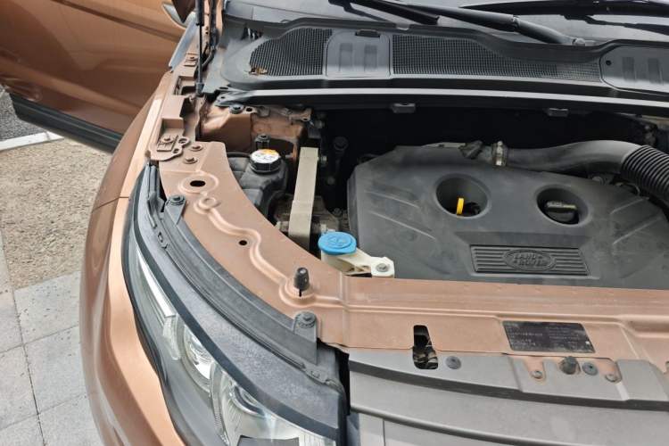 Used Land Rover Range Evoque 2015 2.0T Five-Door Fashion Edition Engine Bay Right