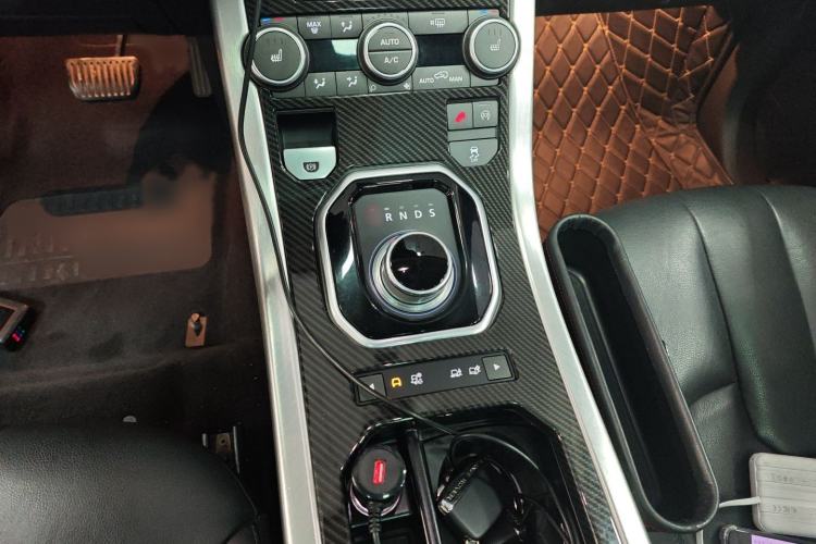 Used Land Rover Range Evoque 2015 2.0T Five-Door Zhiyao Edition Gear Lever