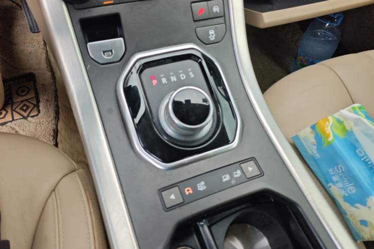 Used Land Rover Range Evoque 2015 2.0T Five-Door Fashion Edition Gear Lever