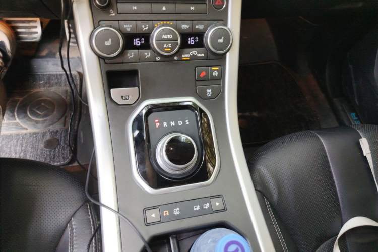 Used Land Rover Range Evoque 2015 2.0T 5-Door Ignite Edition Gear Lever
