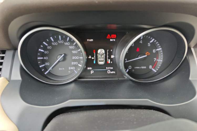 Used Land Rover Range Evoque 2015 2.0T Five-Door Fashion Edition Instrument Cluster