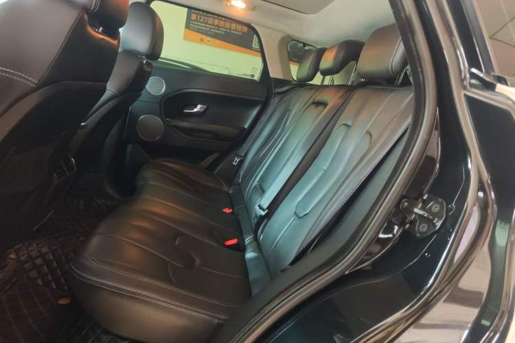 Used Land Rover Range Evoque 2015 2.0T Five-Door Sporty Edition Interior 4