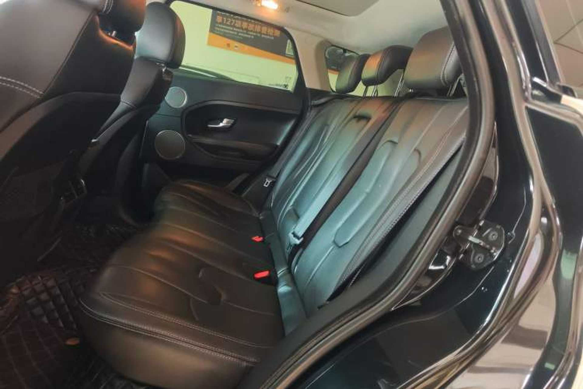 Used Land Rover Range Evoque 2015 2.0T Five-Door Sporty Edition Interior 4