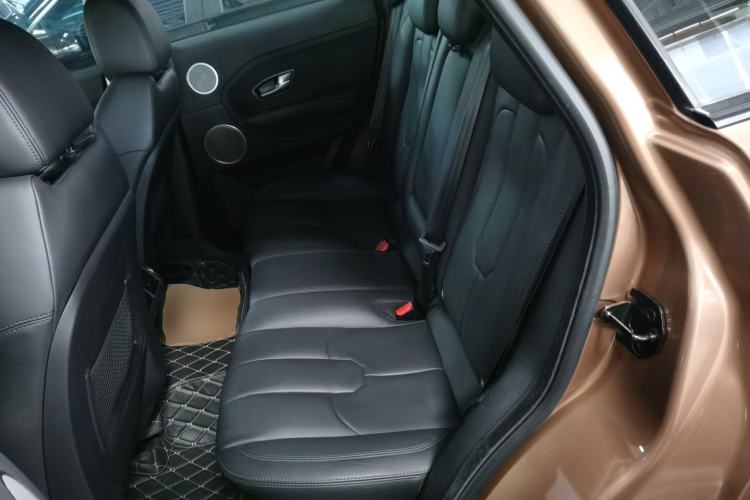Used Land Rover Range Evoque 2015 2.0T Five-Door Zhiyao Edition Interior 4