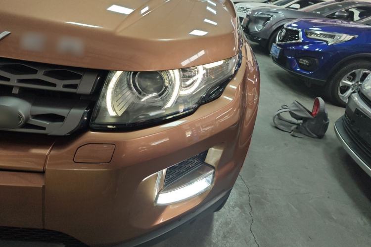 Used Land Rover Range Evoque 2015 2.0T Five-Door Zhiyao Edition Left Front Headlight
