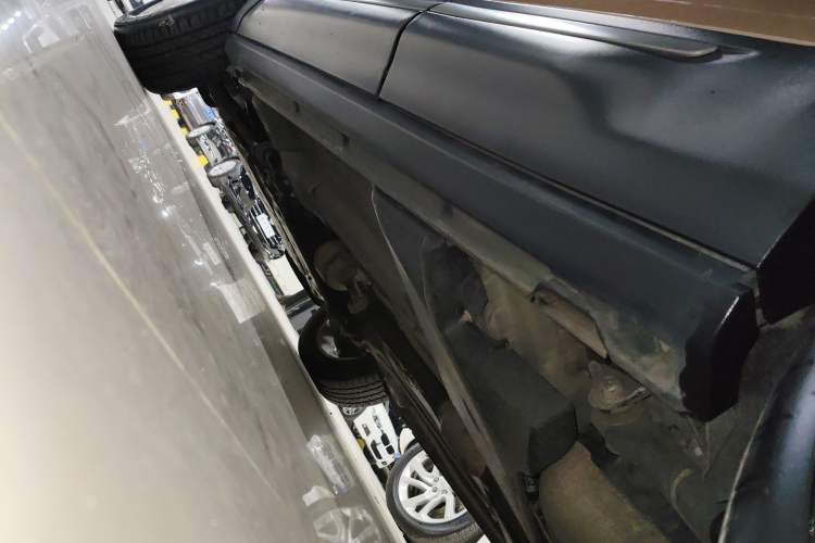 Used Land Rover Range Evoque 2015 2.0T Five-Door Fashion Edition Left Side Sill