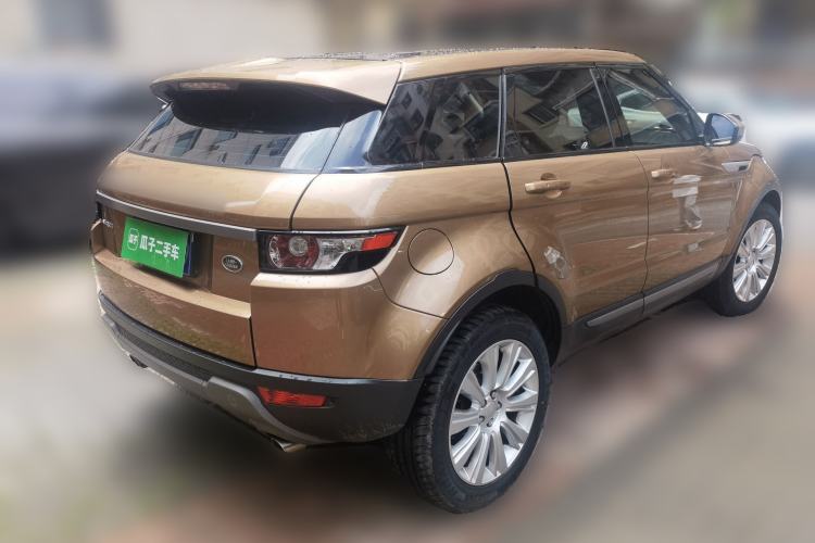 Used Land Rover Range Evoque 2015 2.0T Five-Door Zhiyao Edition Rear Right 45 Deg