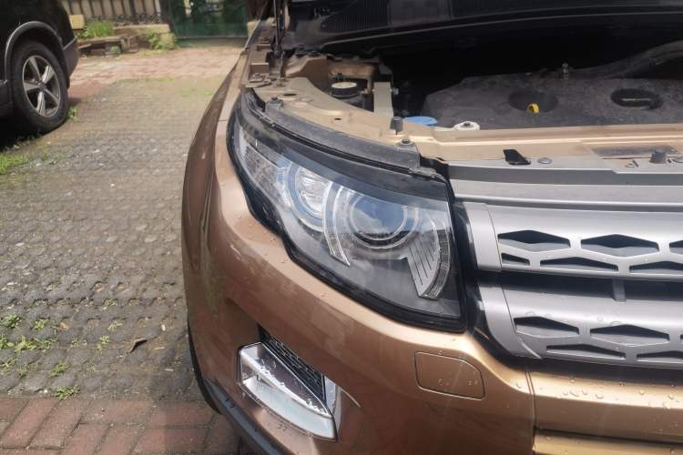 Used Land Rover Range Evoque 2015 2.0T Five-Door Zhiyao Edition Right Front Headlight