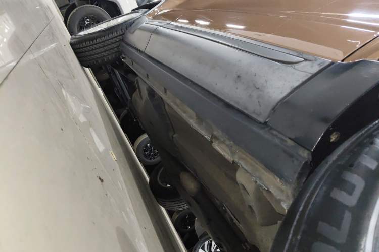 Used Land Rover Range Evoque 2015 2.0T Five-Door Fashion Edition Right Side Sill