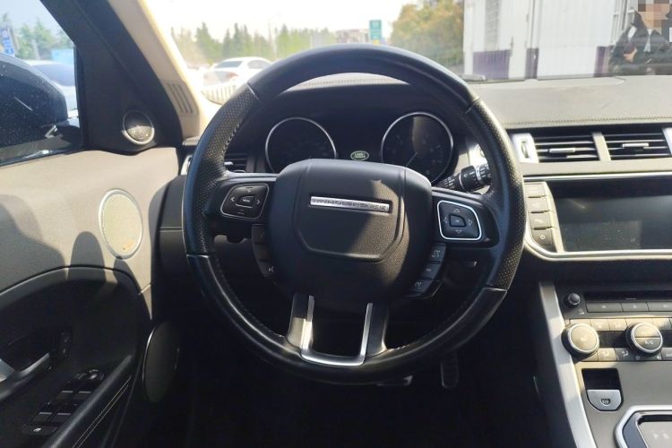 Used Land Rover Range Evoque 2015 2.0T Five-Door Sporty Edition Steering Wheel
