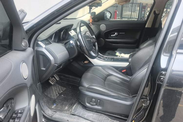 Used Land Rover Range Evoque 2016 2.0T SE PLUS Smart Enjoyment Edition Driver Seat