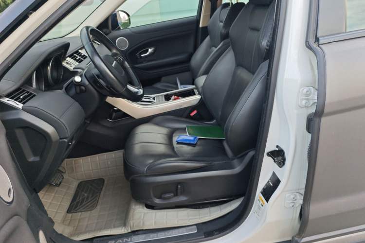 Used Land Rover Range Evoque 2016 2.0T SE Smart Glow Edition Left Front Seat