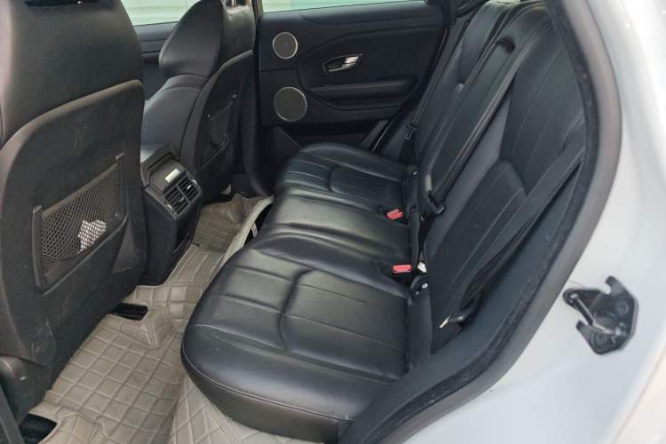 Used Land Rover Range Evoque 2016 2.0T SE Smart Glow Edition Left Rear Seat