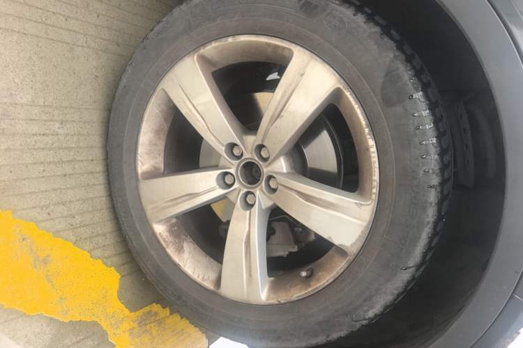 Used Land Rover Range Evoque 2016 2.0T SE PLUS Smart Enjoyment Edition Right Front Wheel Hub