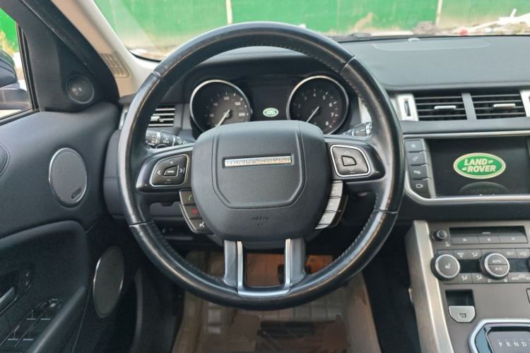 Used Land Rover Range Evoque 2016 2.0T SE Smart Glow Edition Steering Wheel