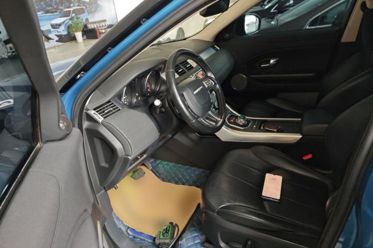 Used Land Rover Range Evoque 2016 2.0T PURE Style Edition Driver Seat