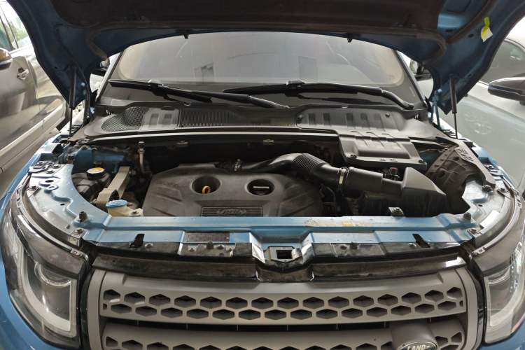 Used Land Rover Range Evoque 2016 2.0T PURE Style Edition Engine Bay