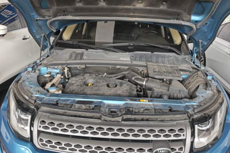 Used Land Rover Range Evoque 2016 2.0T PURE Style Edition Engine Bay