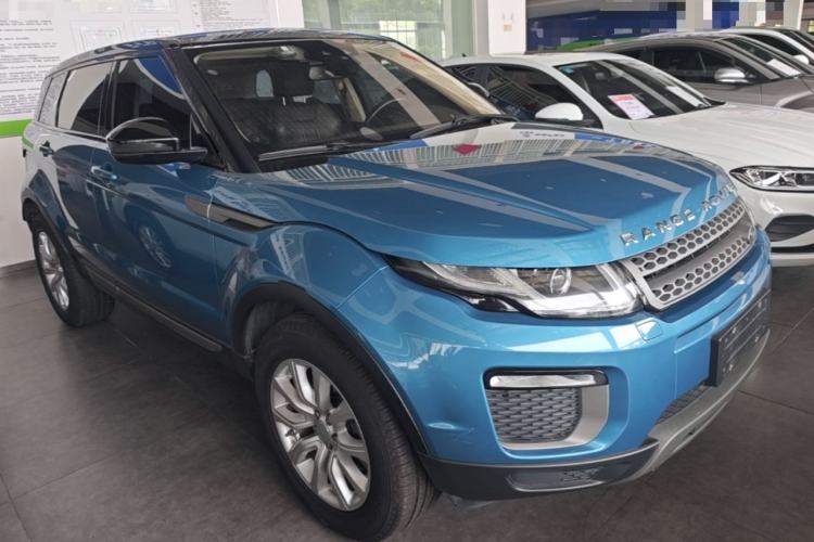 Used Land Rover Range Evoque 2016 2.0T PURE Style Edition Front Right 45 Deg