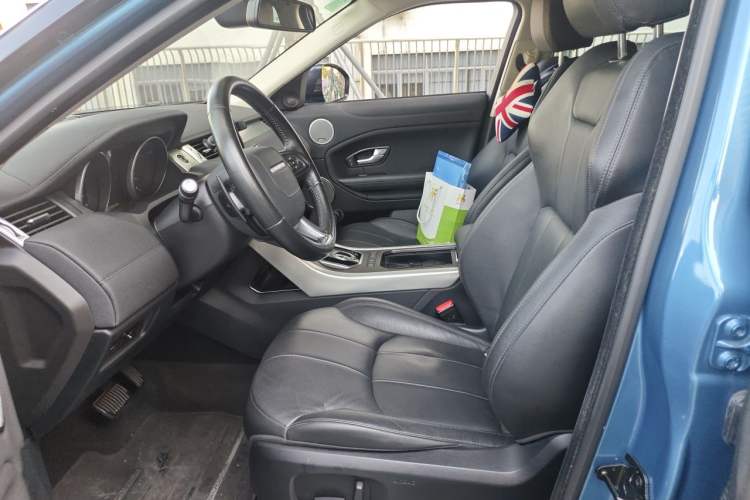 Used Land Rover Range Evoque 2016 2.0T SE Smart Glow Edition Left Front Seat