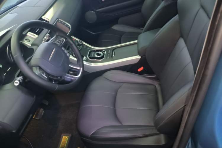 Used Land Rover Range Evoque 2016 2.0T SE Smart Glow Edition Left Front Seat