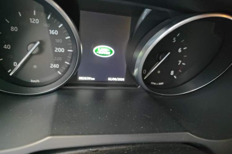 Used Land Rover Range Evoque 2016 2.0T SE PLUS Smart Enjoyment Edition Odometer Close Up