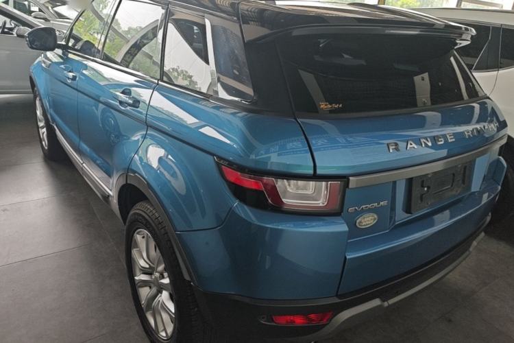 Used Land Rover Range Evoque 2016 2.0T PURE Style Edition Rear Left 45 Deg
