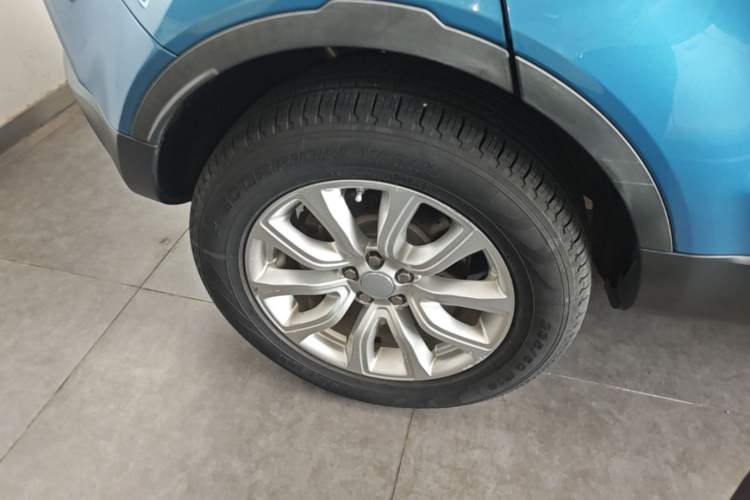 Used Land Rover Range Evoque 2016 2.0T PURE Style Edition Right Rear Wheel Hub