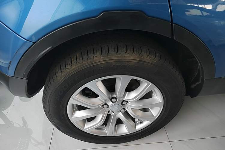 Used Land Rover Range Evoque 2016 2.0T PURE Style Edition Right Rear Wheel Hub
