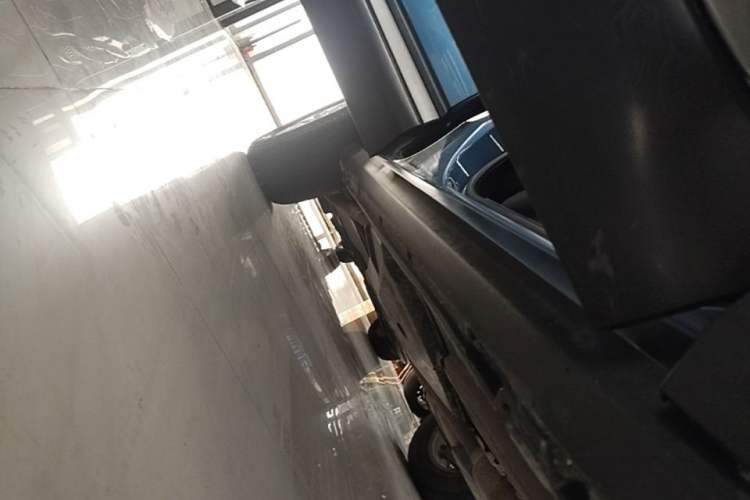Used Land Rover Range Evoque 2016 2.0T PURE Style Edition Right Side Sill