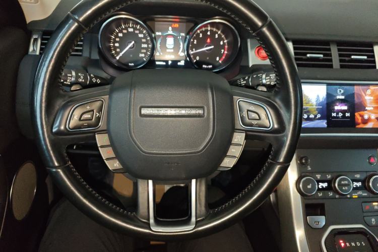 Used Land Rover Range Evoque 2016 2.0T PURE Style Edition Steering Wheel