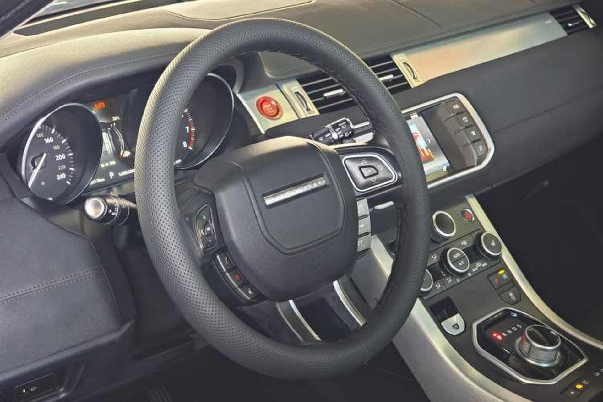 Used Land Rover Range Evoque 2016 2.0T PURE Style Edition Steering Wheel