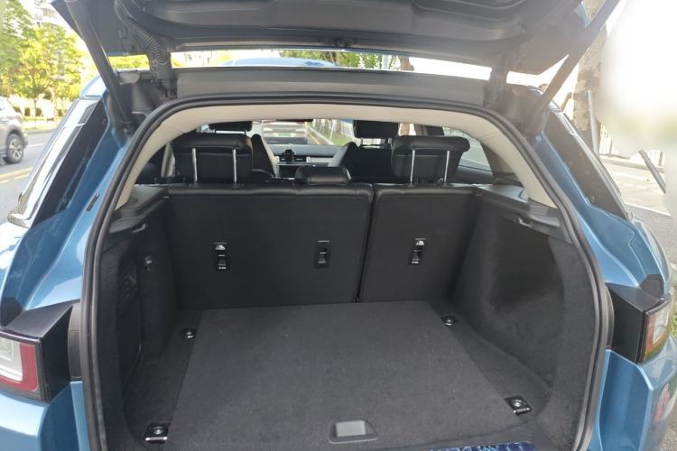 Used Land Rover Range Evoque 2016 2.0T SE Smart Glow Edition Trunk
