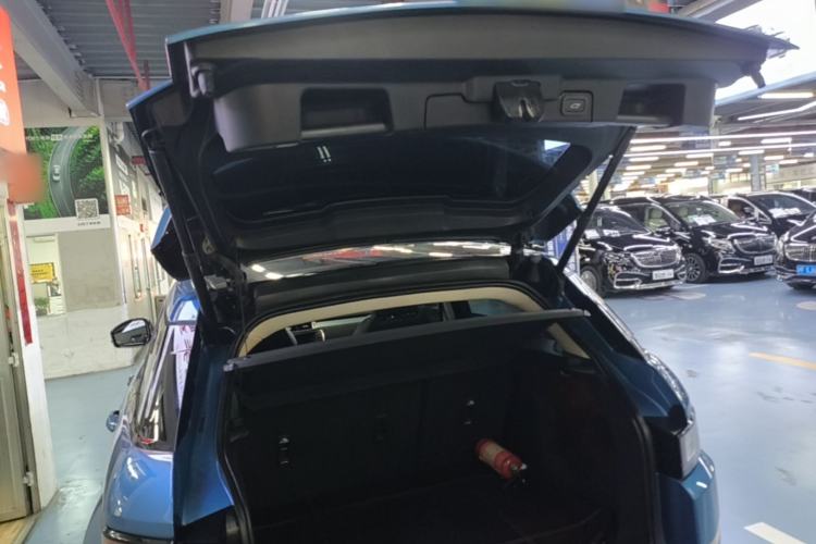 Used Land Rover Range Evoque 2016 2.0T SE Smart Glow Edition Trunk