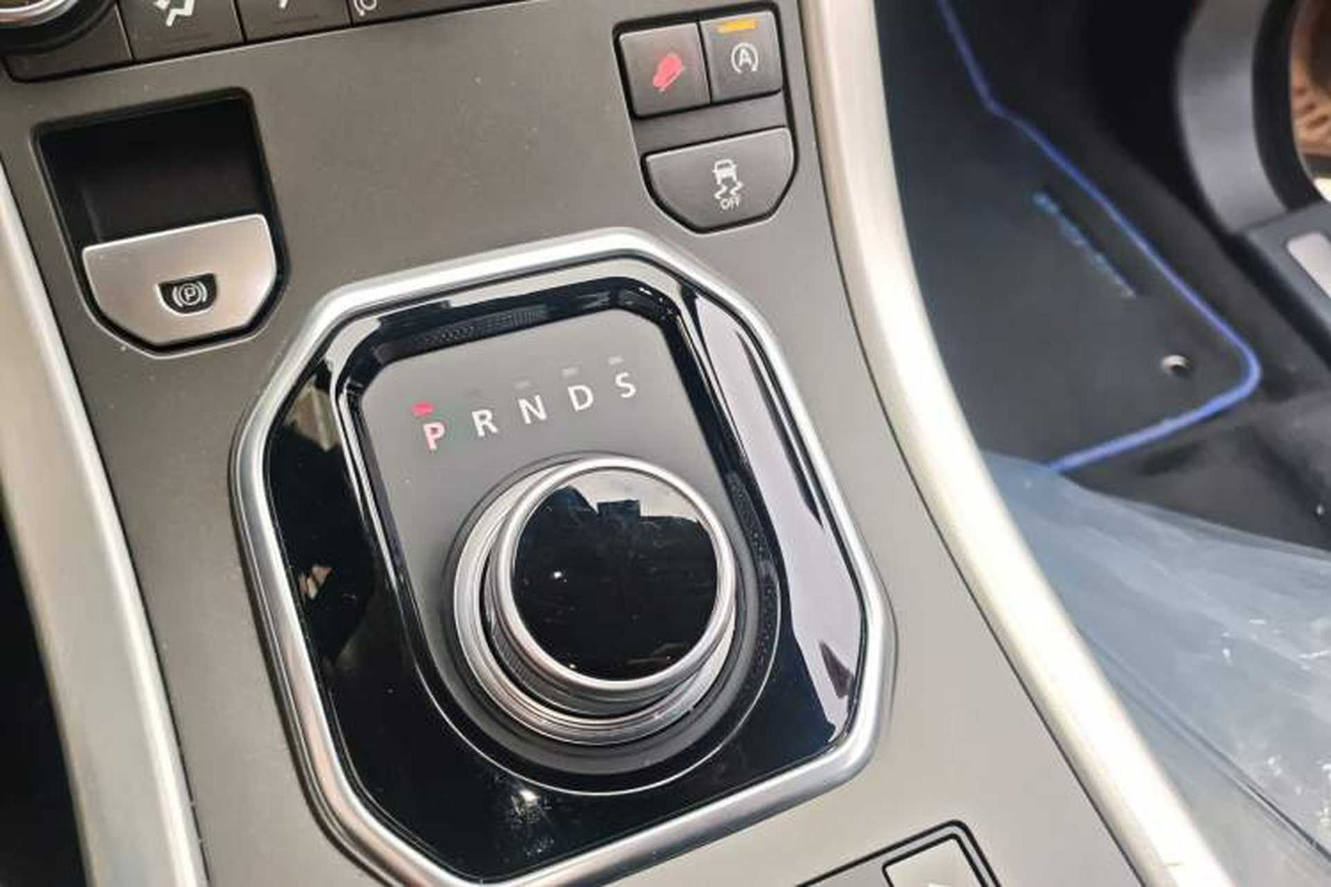 Used Land Rover Range Evoque 2016 2.0T SE Smart Glow Edition Gear Lever