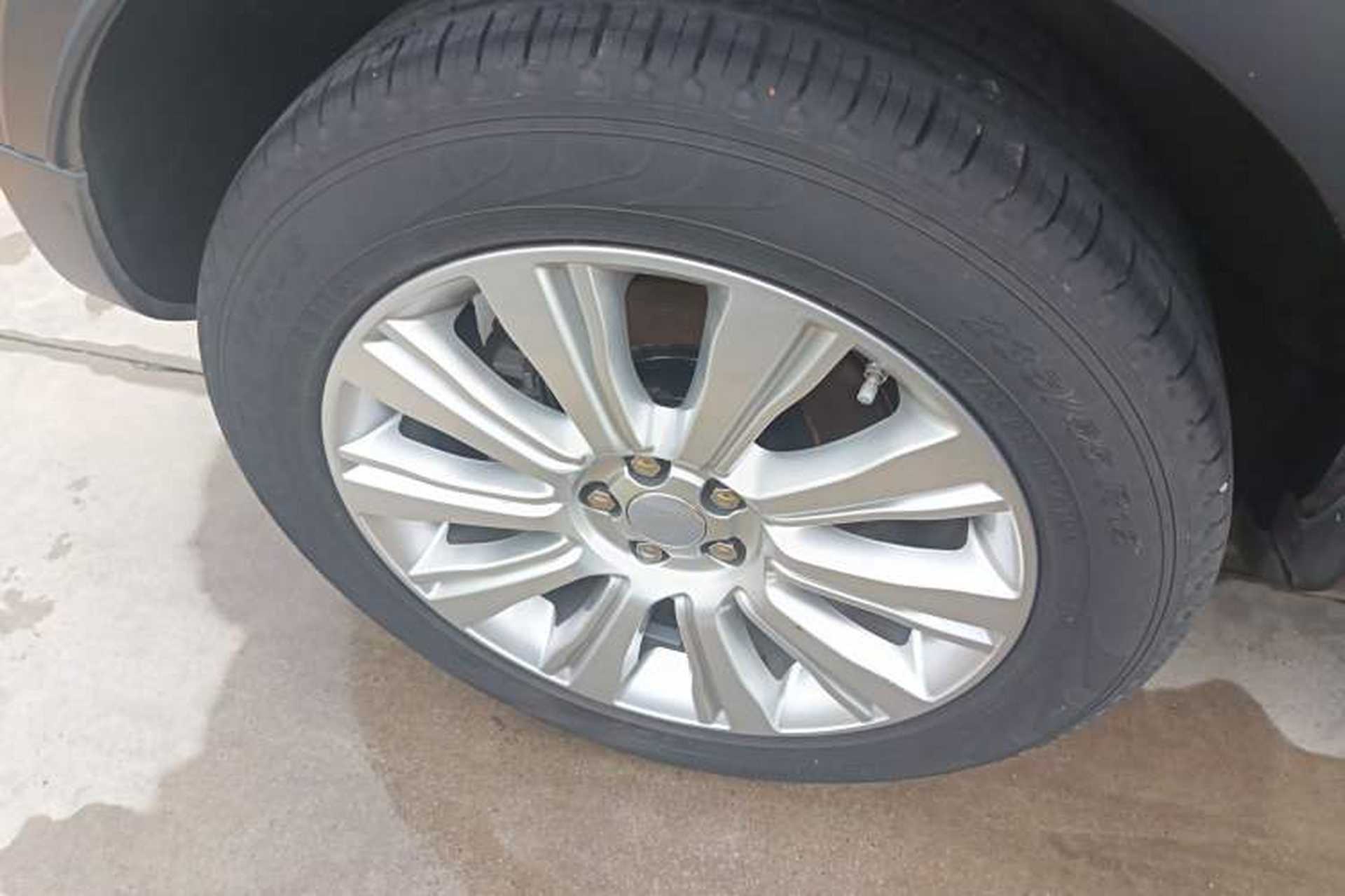 Used Land Rover Range Evoque 2016 2.0T SE Smart Glow Edition Right Rear Wheel Hub