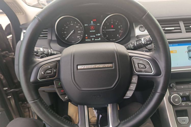 Used Land Rover Range Evoque 2016 2.0T SE Smart Glow Edition Steering Wheel