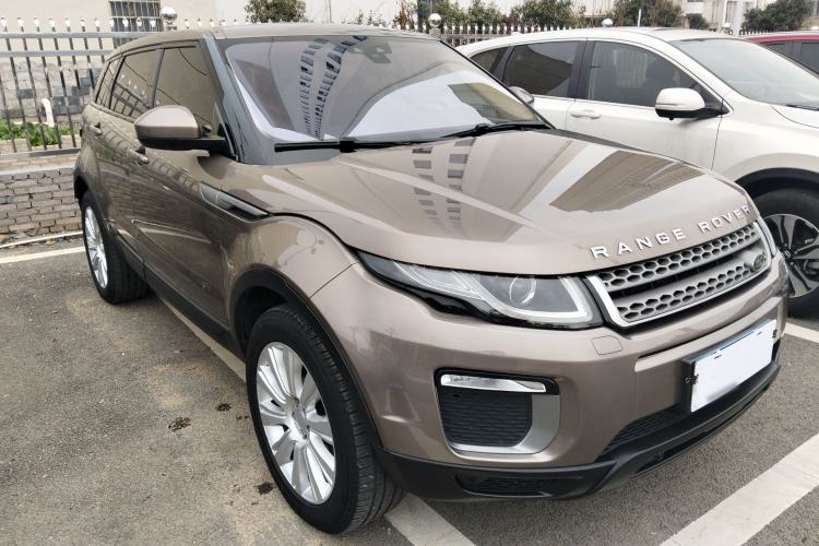 Used Land Rover Range Evoque 2016 2.0T SE Smart Glow Edition Front Right 45 Deg