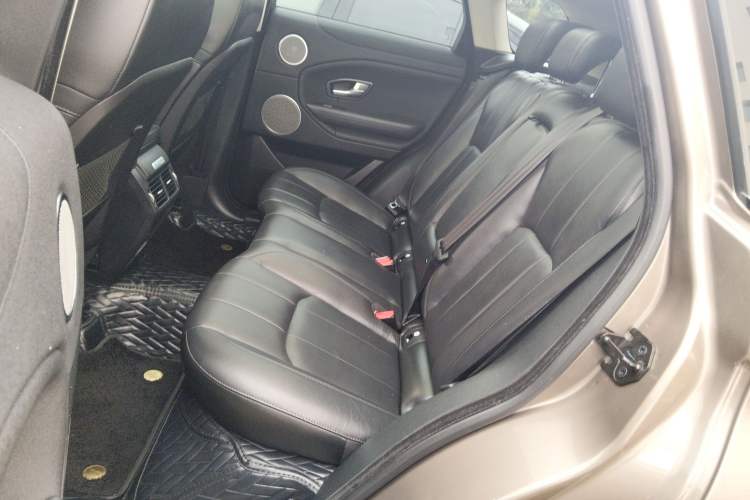 Used Land Rover Range Evoque 2016 2.0T SE Smart Glow Edition Left Rear Seat