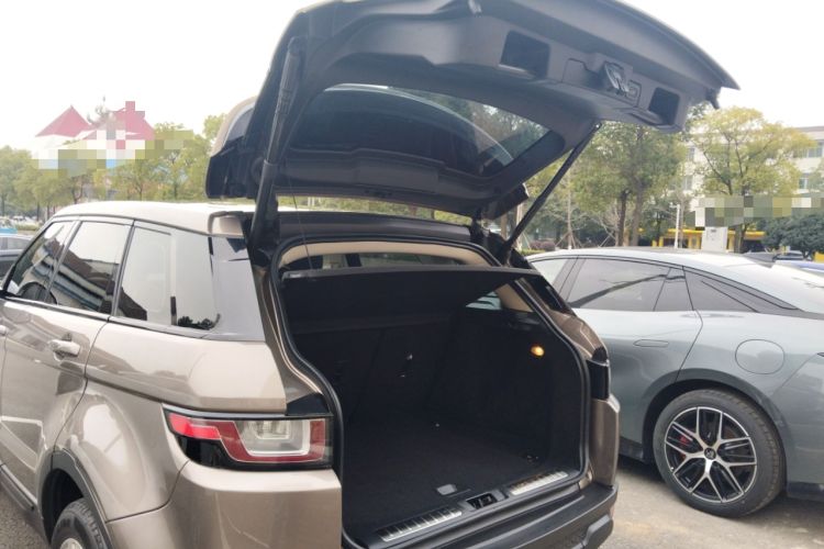 Used Land Rover Range Evoque 2016 2.0T SE Smart Glow Edition Trunk