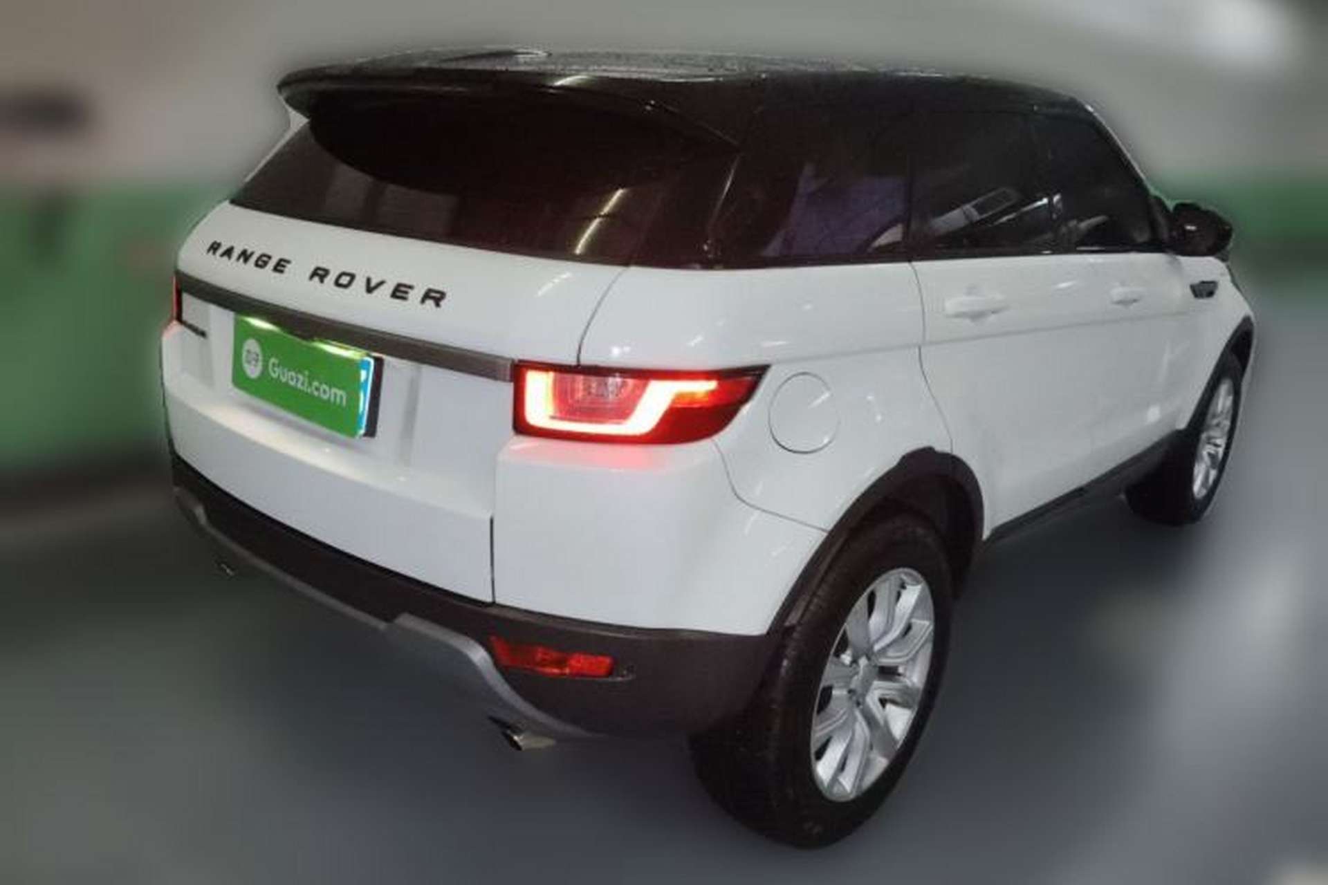 Used Land Rover Range Evoque 2016 2.0T PURE Style Edition Rear Right 45 Deg