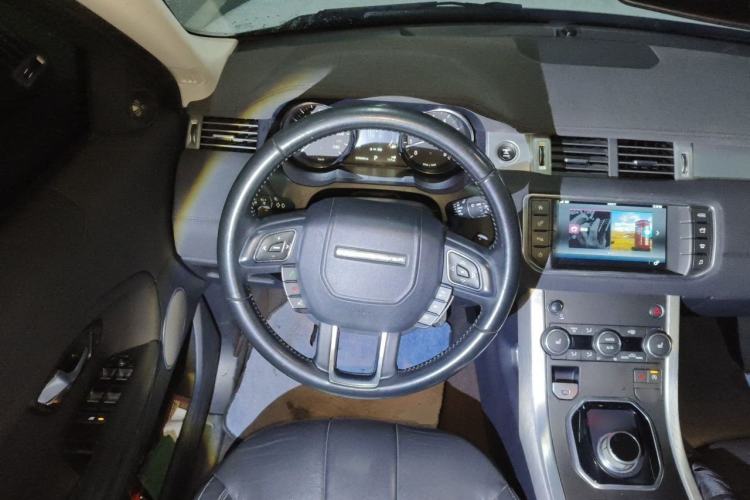 Used Land Rover Range Evoque 2016 2.0T PURE Style Edition Steering Wheel