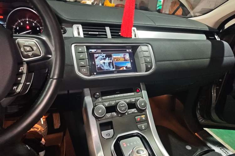 Used Land Rover Range Evoque 2016 2.0T SE PLUS Smart Enjoyment Edition Audio And AC Panel