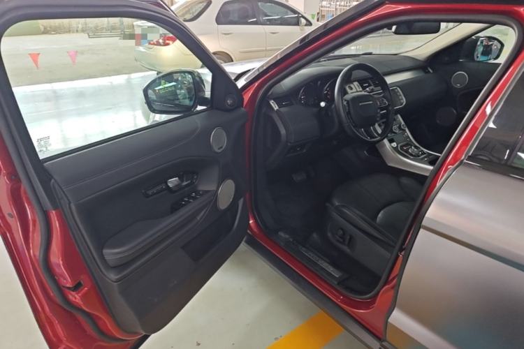 Used Land Rover Range Evoque 2016 2.0T SE PLUS Smart Enjoyment Edition Driver Seat