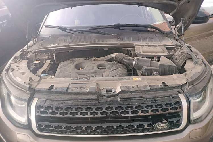 Used Land Rover Range Evoque 2016 2.0T SE PLUS Smart Enjoyment Edition Engine Bay