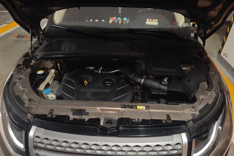 Used Land Rover Range Evoque 2016 2.0T SE Smart Glow Edition Engine Bay