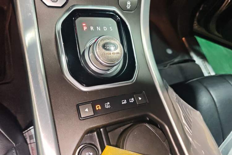 Used Land Rover Range Evoque 2016 2.0T SE PLUS Smart Enjoyment Edition Gear Lever
