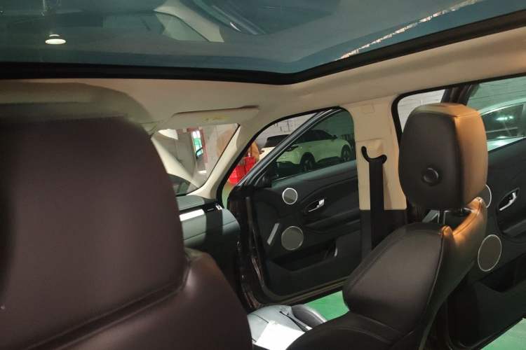 Used Land Rover Range Evoque 2016 2.0T SE PLUS Smart Enjoyment Edition Headliner