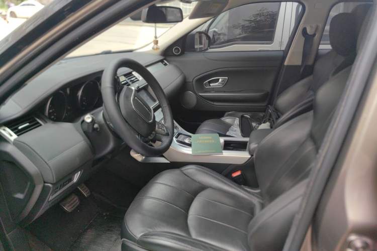 Used Land Rover Range Evoque 2016 2.0T PURE Style Edition Left Front Seat