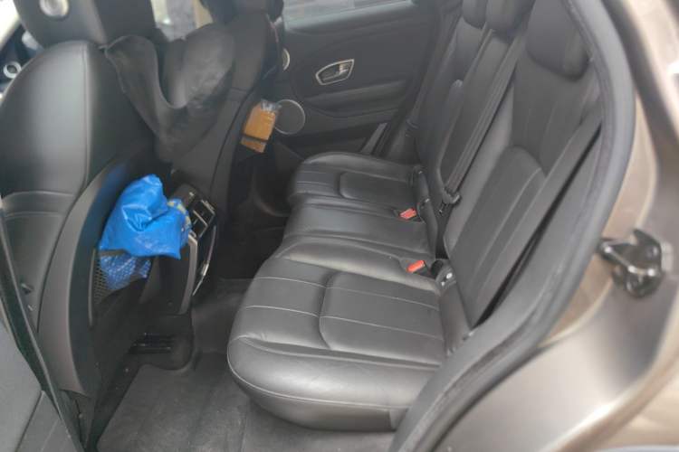 Used Land Rover Range Evoque 2016 2.0T PURE Style Edition Left Rear Seat